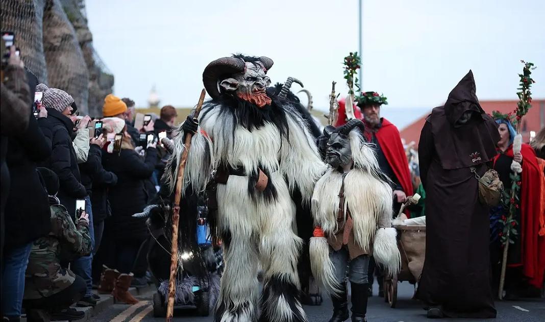 恶魔的诡计圣诞版_圣诞恶魔真实存在吗_圣诞恶魔诡计版怎么玩