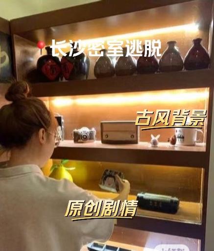 探秘西维尔隐匿小巷深处神秘店铺，揭开其独特古风外观面纱
