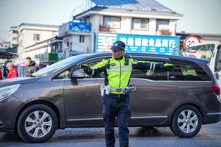 指挥交通怎么样_交通指挥官_指挥交通2